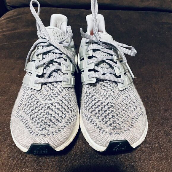 Excellent ADIDAS Ultraboost Ultra BOOST 1.0 Wool Grey 8.5 US womens - Picture 2 of 8